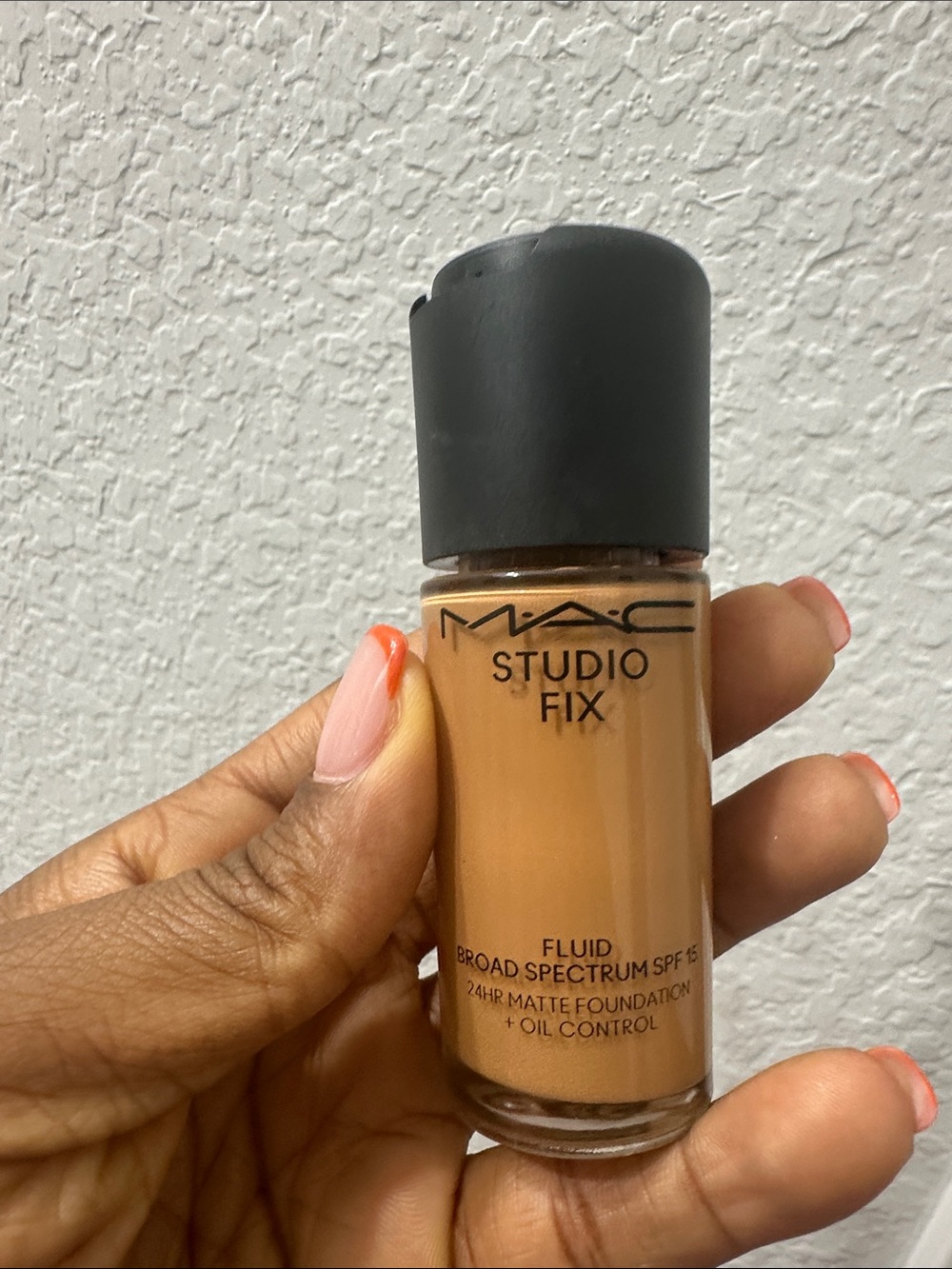 MAC Cosmetics Studio Fix Foundation - Warm Tan (Brown)
